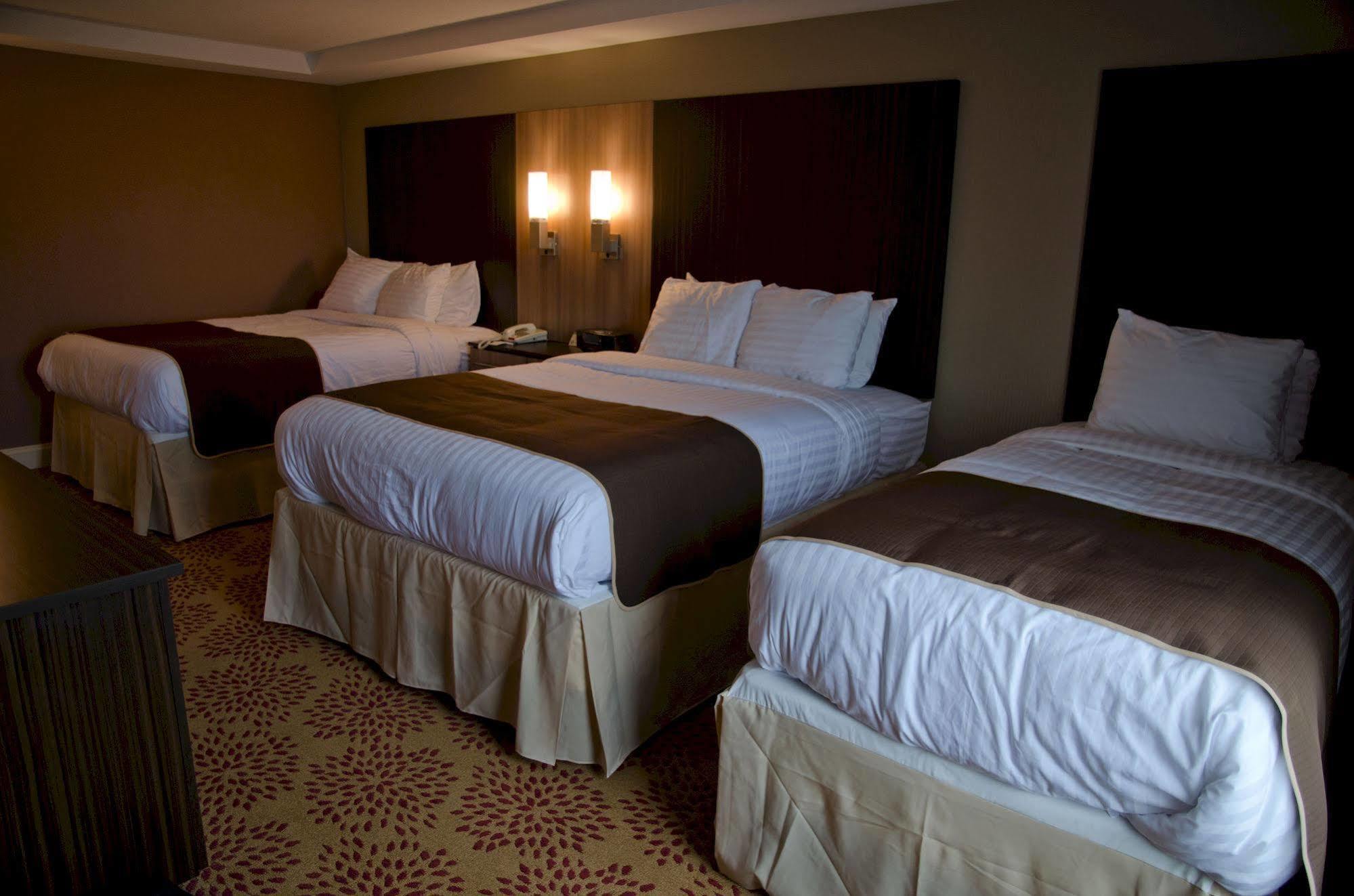 Aashram Hotel By Niagara River Niagara Falls Exterior photo